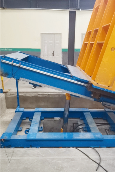 PDCPD注射成型设备—卧式翻转锁模机