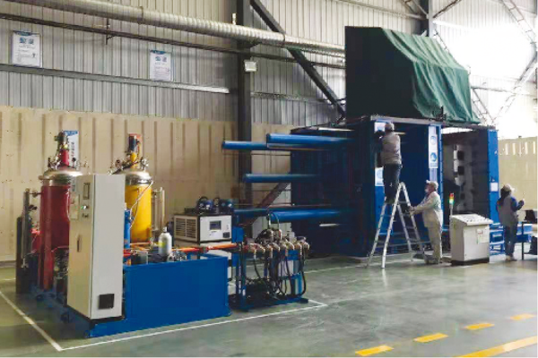 DCPD-RIM反应注射成型设备